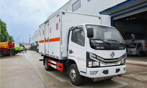 東風(fēng)多利卡D6易燃?xì)怏w運(yùn)輸車(chē) 