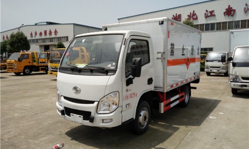 躍進(jìn)小福星易燃?xì)怏w運(yùn)輸車(chē) 