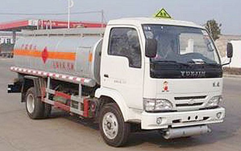 躍進(jìn)加油車(chē) 